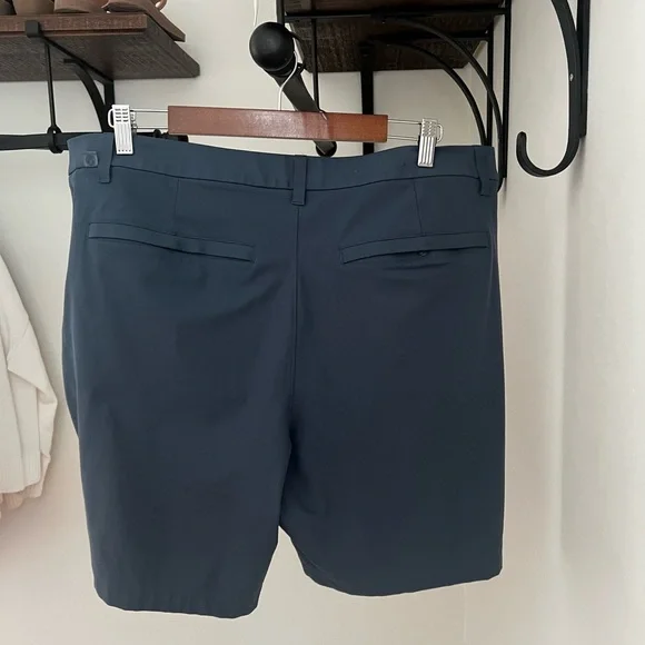 Men’s Lululemon ABC Classic Fit Short 9” - Picture 4 of 10